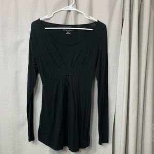 Liz Lange maternity shirt